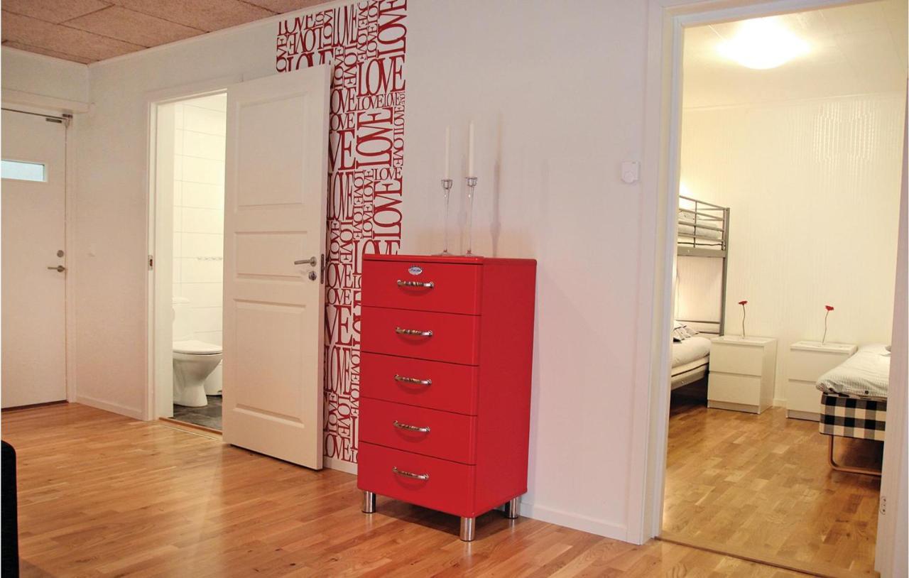 2 Bedroom Cozy Apartment In Habo Mullsjö Kültér fotó